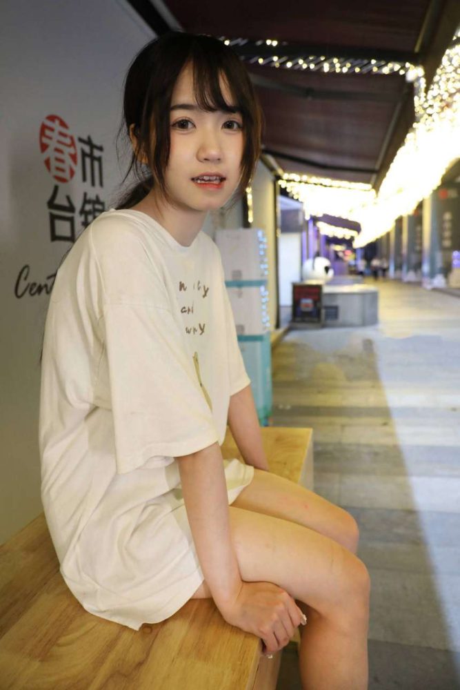 喜欢玩电竞的双马尾粉红女孩【65P】20026-嘿次元